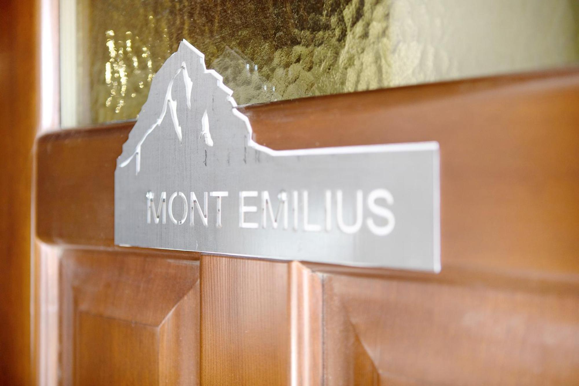 Maison Bebe Mont Emilius Aosta Bagian luar foto